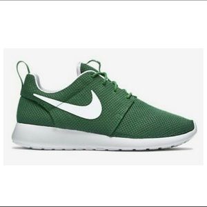 Nike Roshe Run One size 9.5